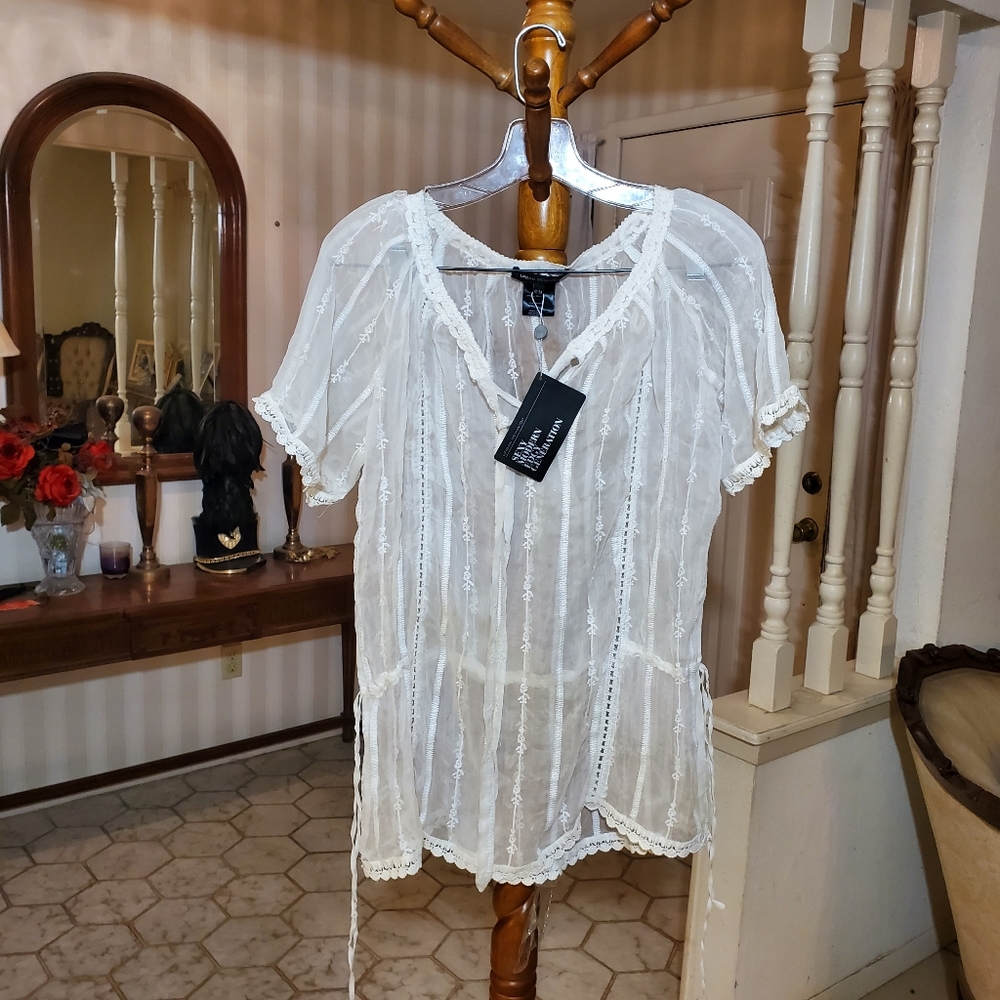 Urban Behavior Lace Top